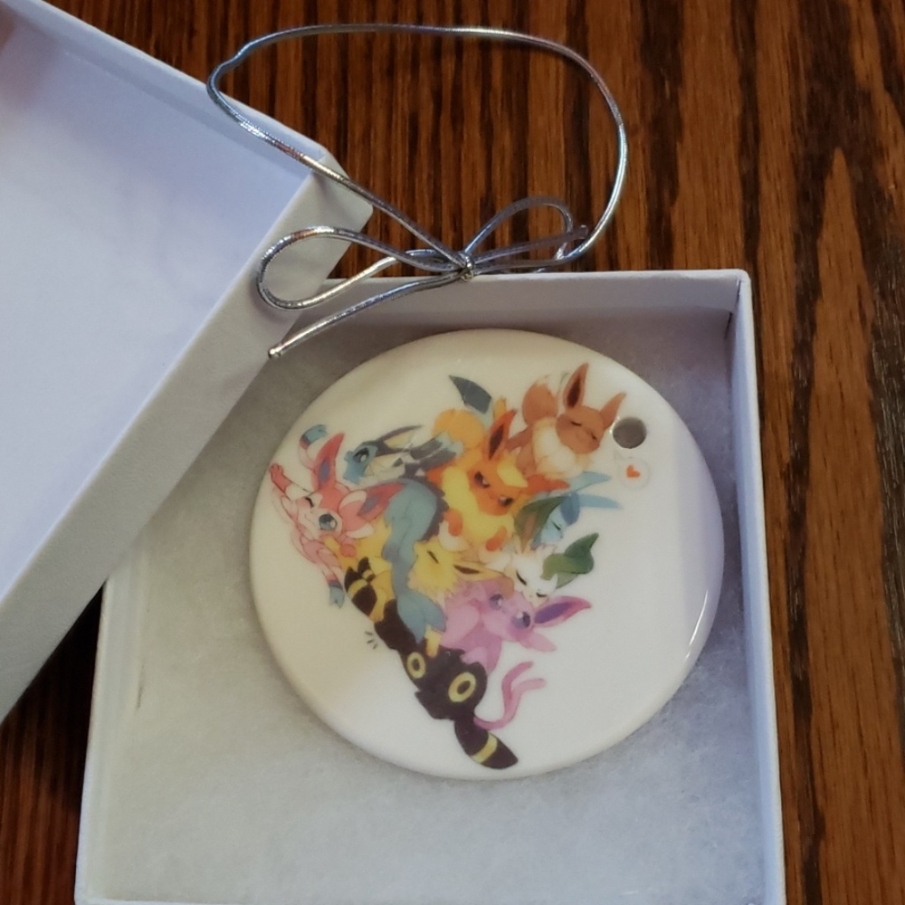 Eevee Christmas Ornament Ceramic 3" - Picture 4 of 5